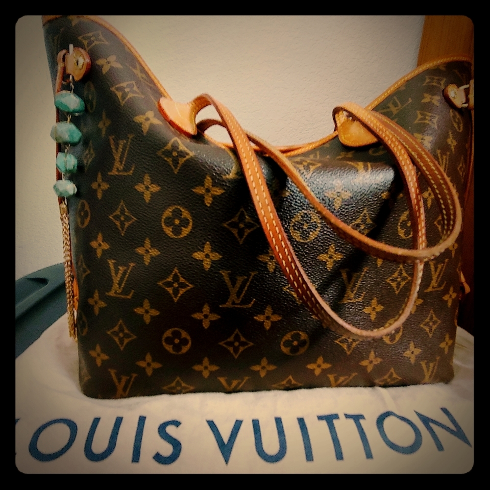 Louis Vuitton MM Hobo Bag